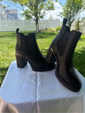 DKNY Black Platform Chelsea Ankle Boots with Block Heel
